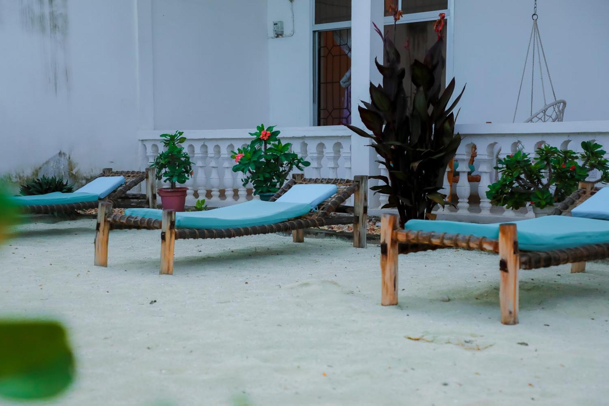 Raha House Bed & Breakfast Nungwi Exterior photo